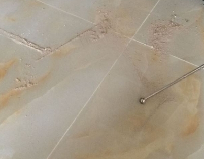 蕲春瓷砖空鼓维修公司分享粘合剂选择不当在瓷砖铺贴过程中可能导致以下问题